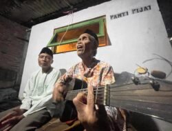 Walaupun Punya keterbatasan, Suparkan Tuna Netra Mojoagung pantang meminta-minta