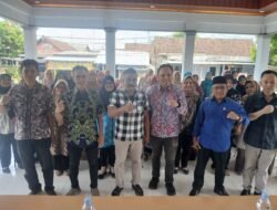 Bagian Hukum pemkab Jombang lakukan sosialisasi Perda Pelindungan Perempuan dan anak korban kekerasan di Desa Plandi.