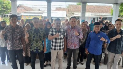 Bagian Hukum pemkab Jombang lakukan sosialisasi Perda Pelindungan Perempuan dan anak korban kekerasan di Desa Plandi.